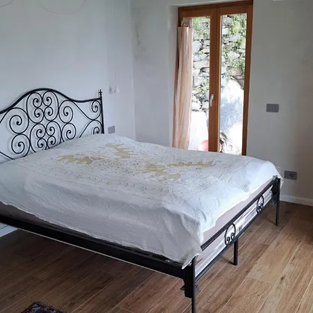 Casa Azzurro Atelier Apartment *